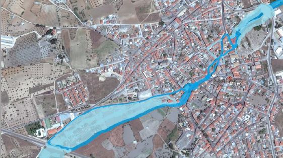 Trazado del arroyo Sangüesa e inundaciones correspondientes a su paso por el casco urbano de Cebolla